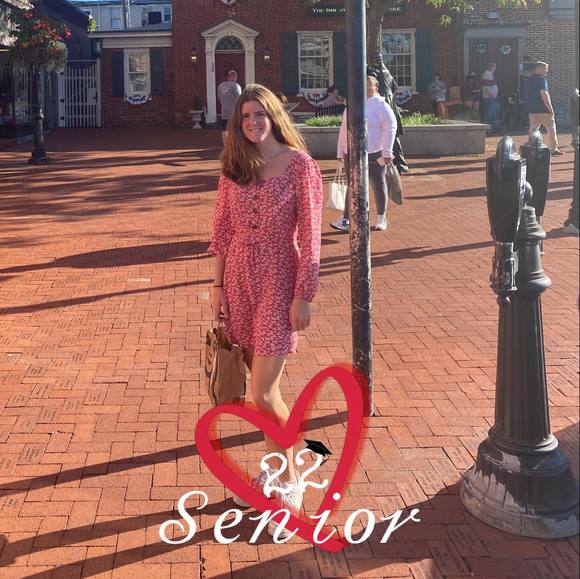 Meet your Posher, Erin - Picture 1 of 1